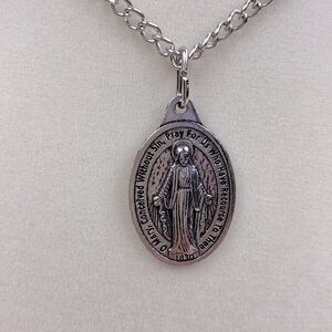 Mother Mary Religious Silver Necklace Pendant Cross Oval Clasp chain New